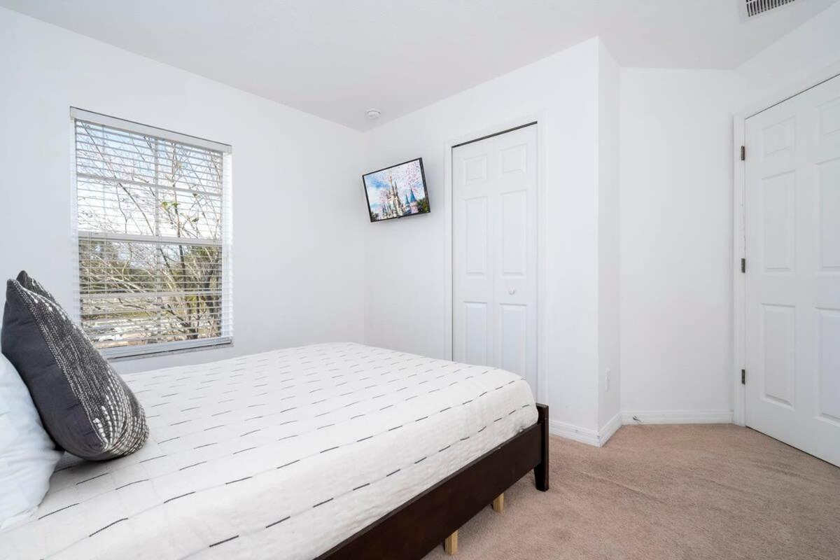 Four Bedroom W/ Screened Pool Close To Disney 4572 Kissimmee Luaran gambar