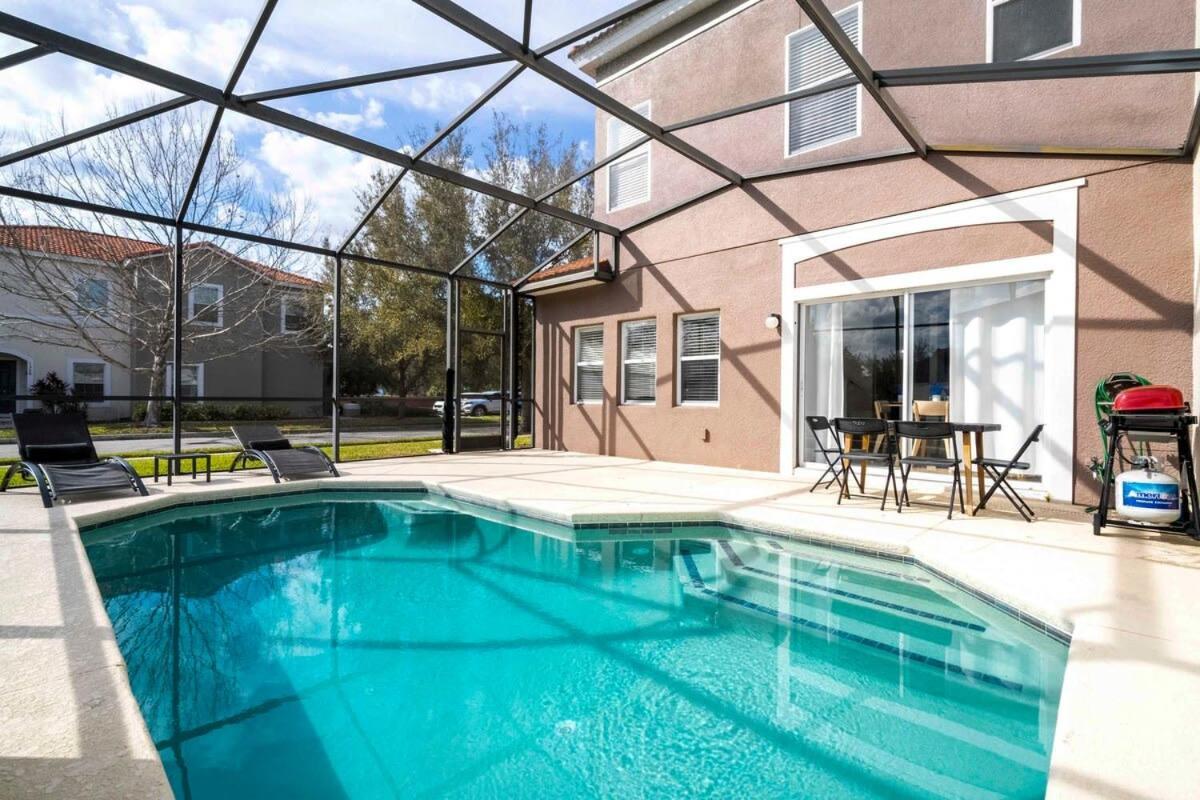 Four Bedroom W/ Screened Pool Close To Disney 4572 Kissimmee Luaran gambar